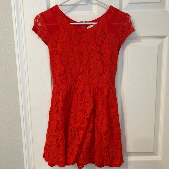 Coincidence & Chance Red Lace Minidress - XS - Picture 1 of 6
